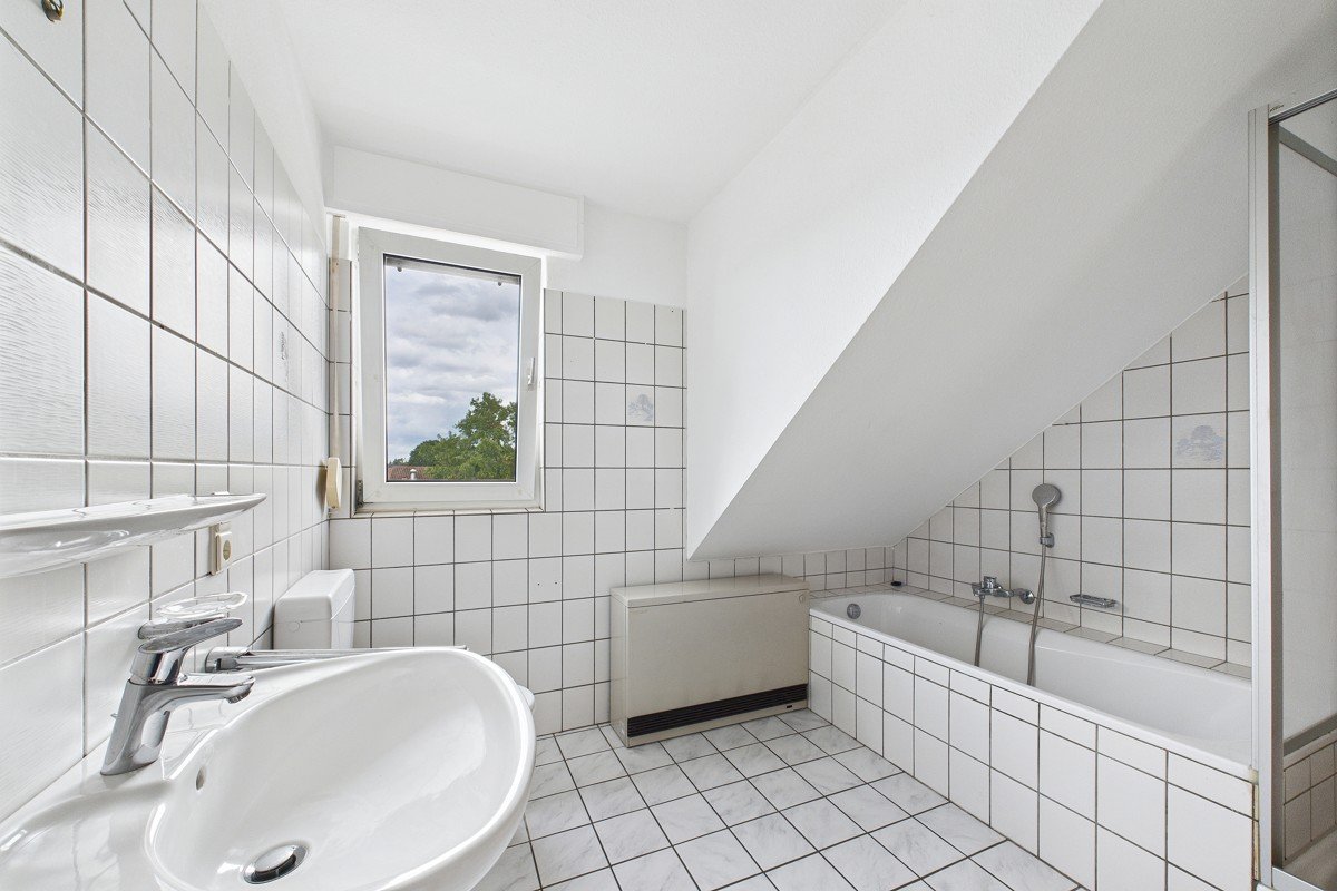 CAM03586G0-PR0057-STILL002 CAM03586G0-PR0057-STILL002