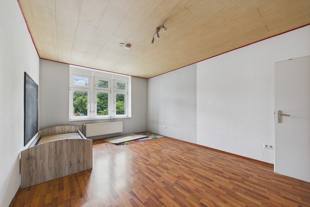 CAM03586G0-PR0056-STILL024