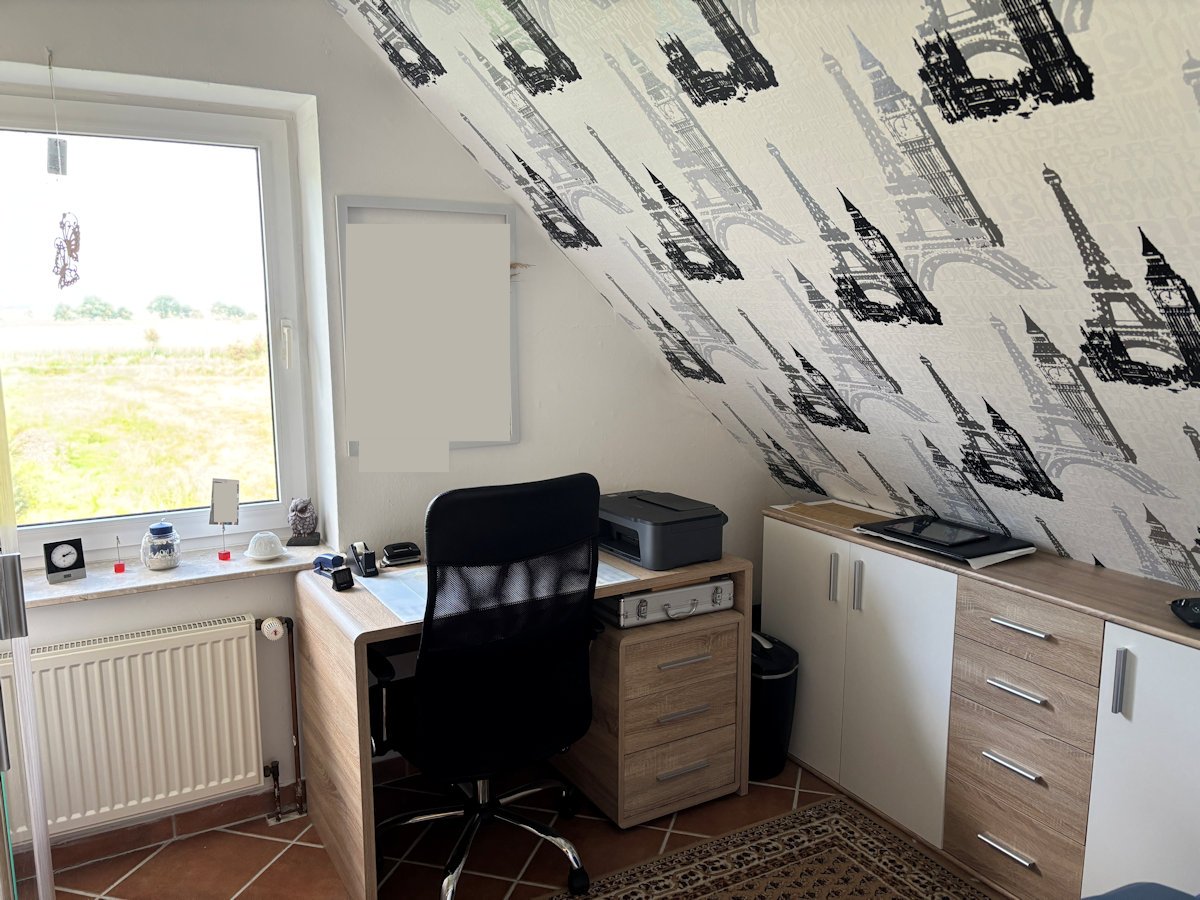 Arbeits- o. Gästezimmer Arbeits- o. Gästezimmer