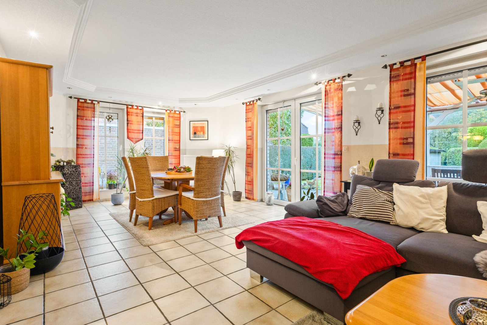 Wohnen / Essen Wohnen / Essen