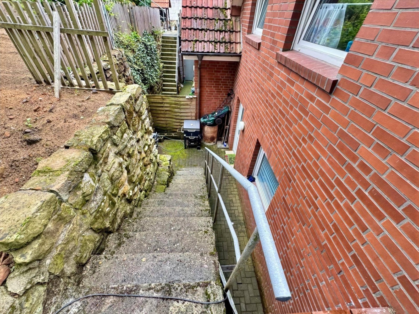 Außentreppe in den Garten Außentreppe in den Garten