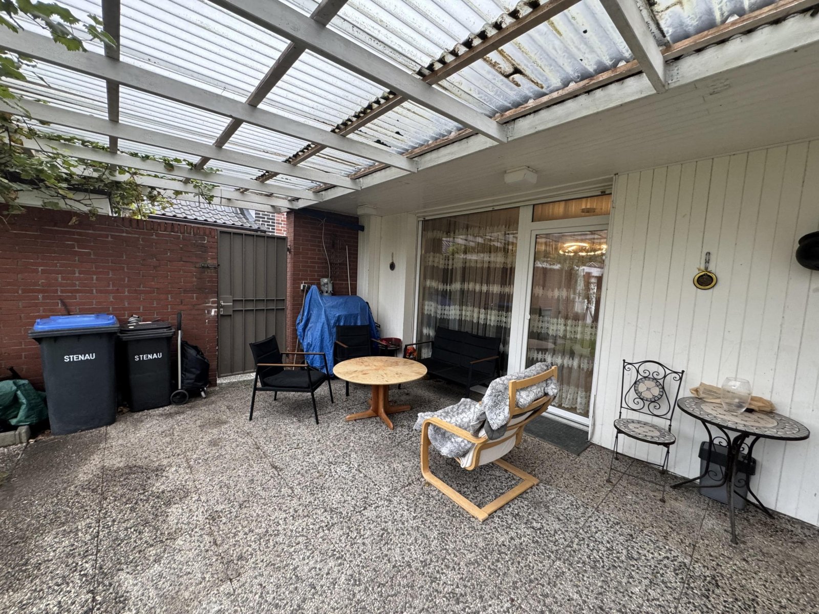 Überdachte Terrasse