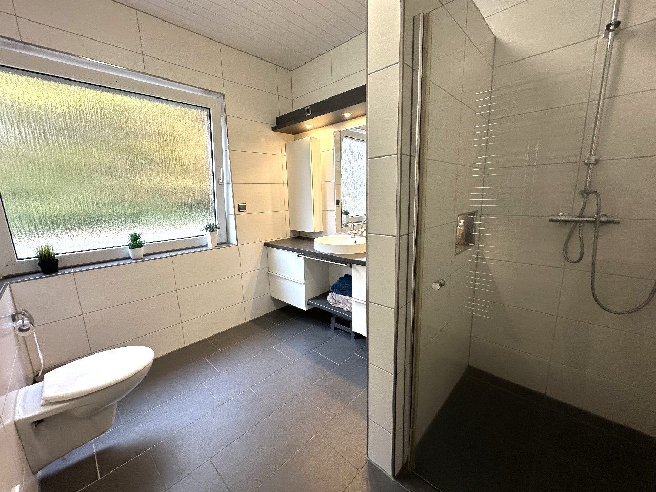 Duschbad EG Duschbad EG