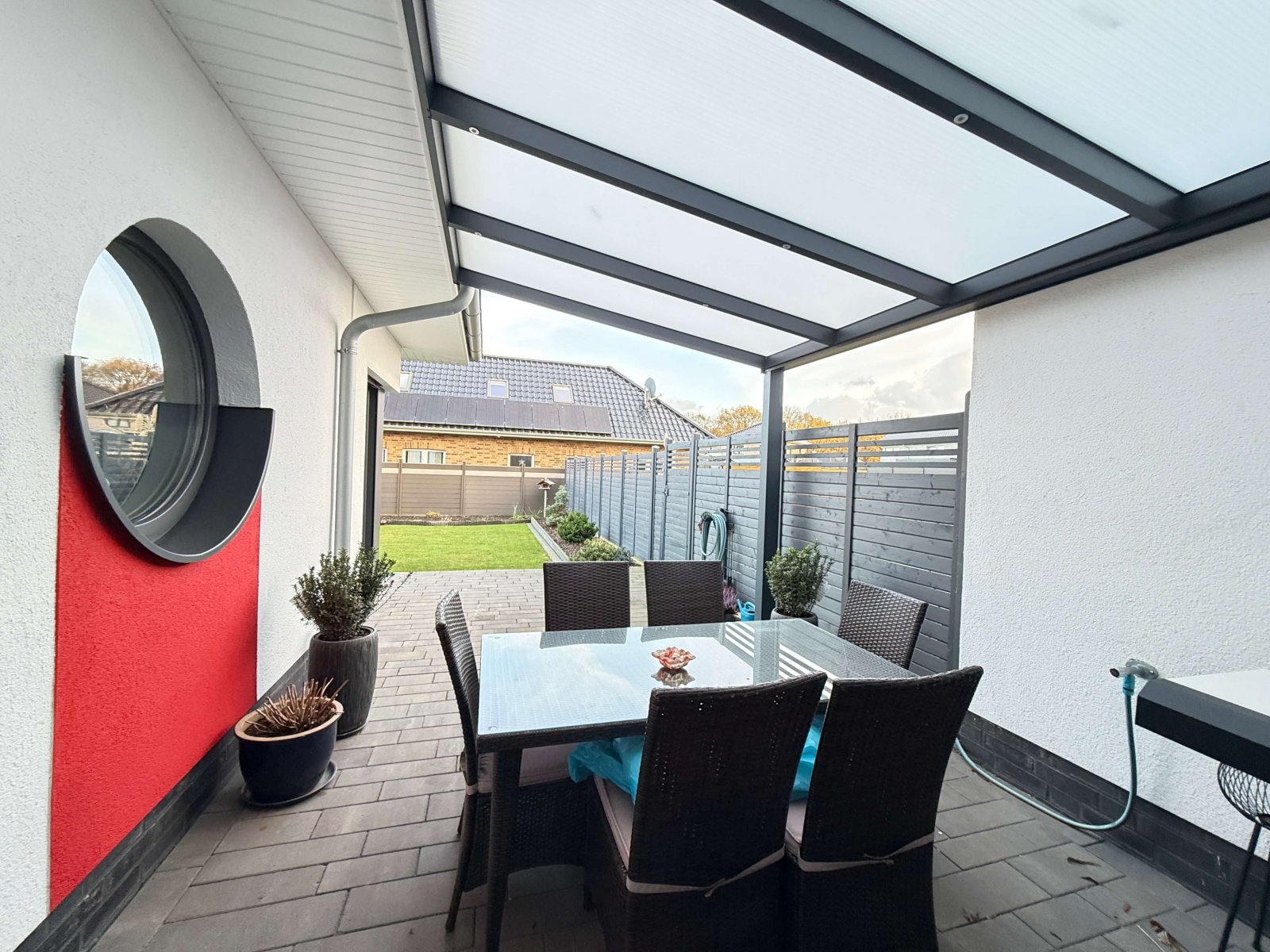 Überdachte Terrasse Überdachte Terrasse