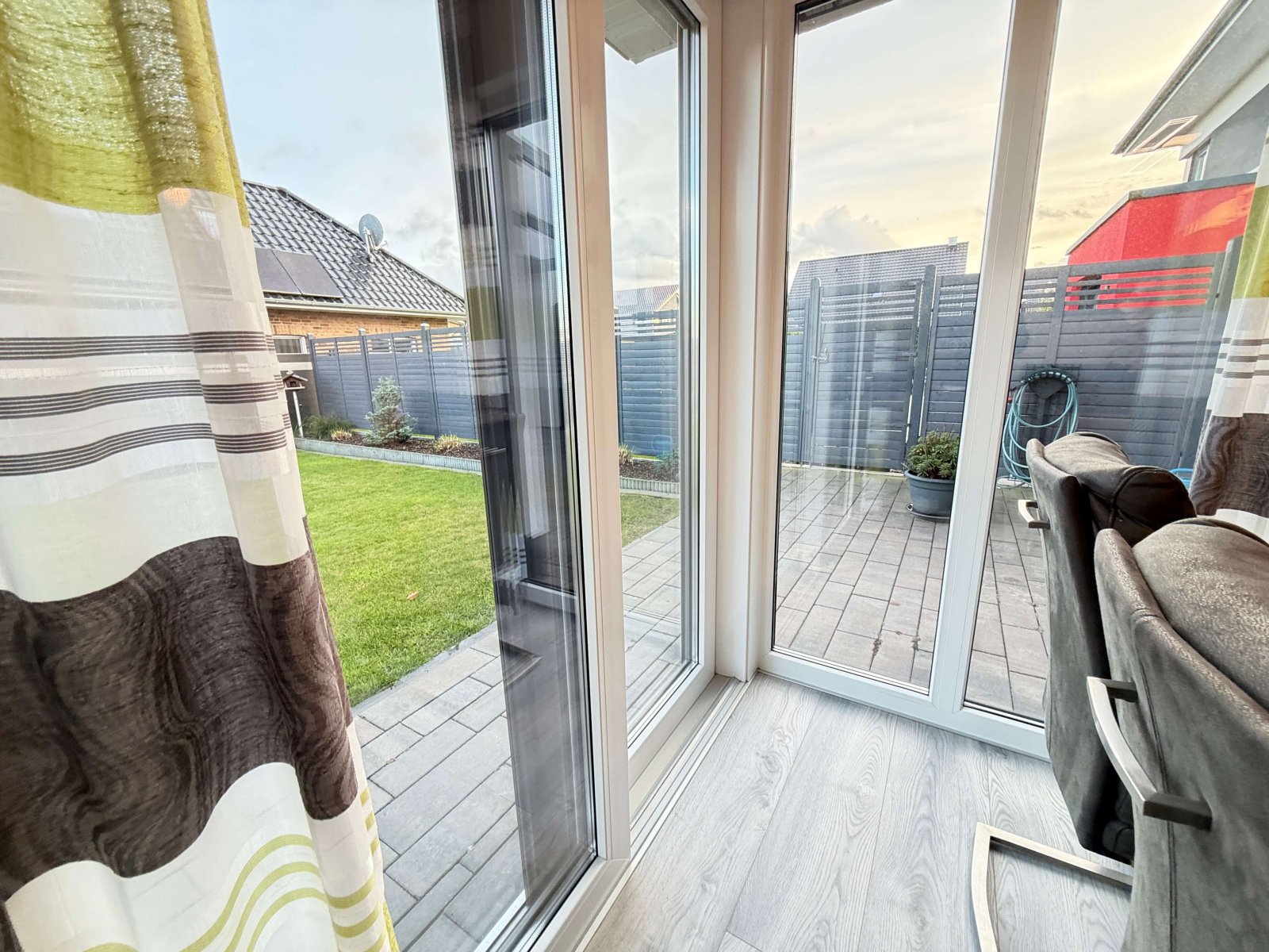 Lichtdurchflutete Räume Lichtdurchflutete Räume