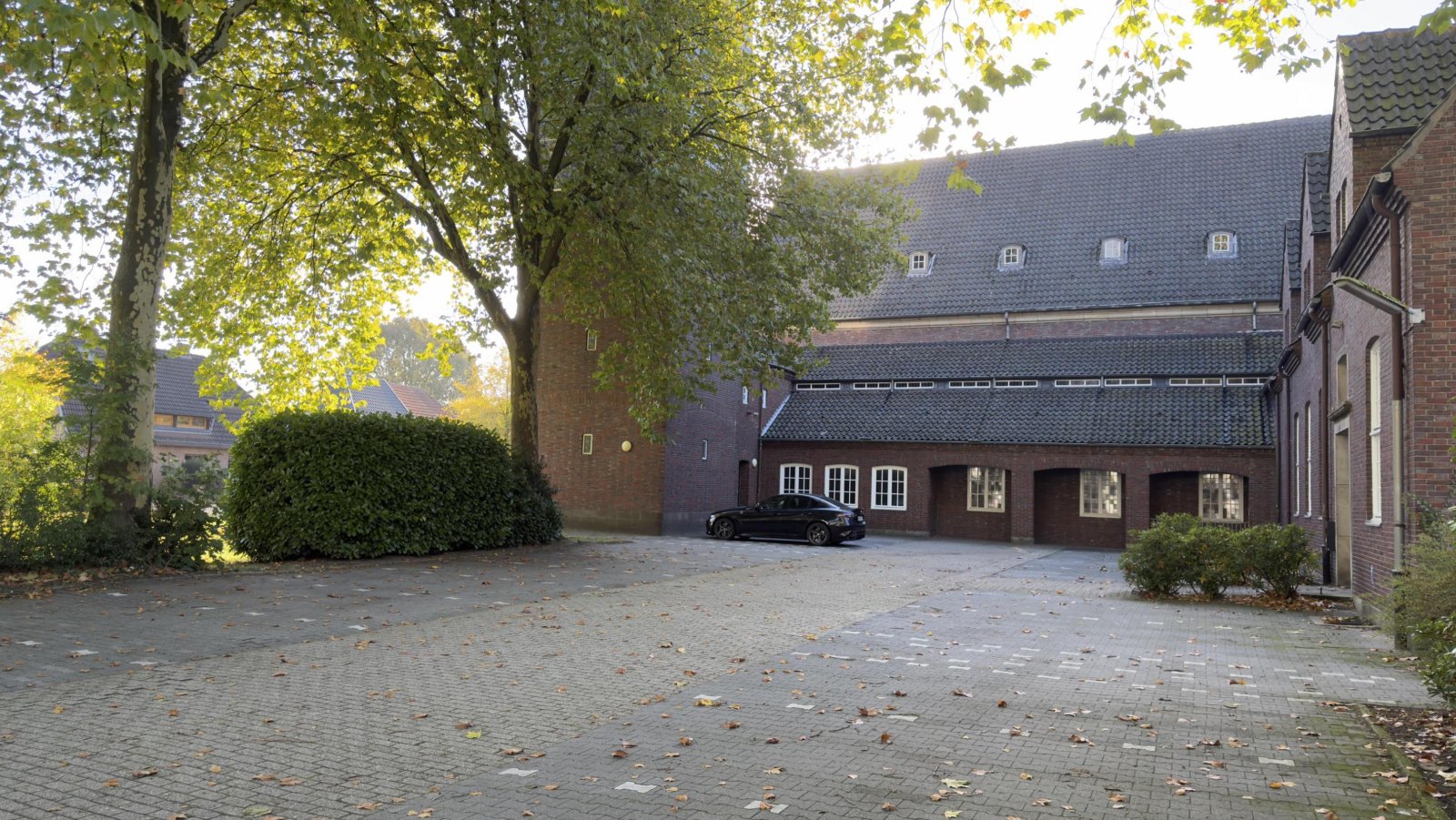 Innenhof Gemeindehaus Innenhof Gemeindehaus