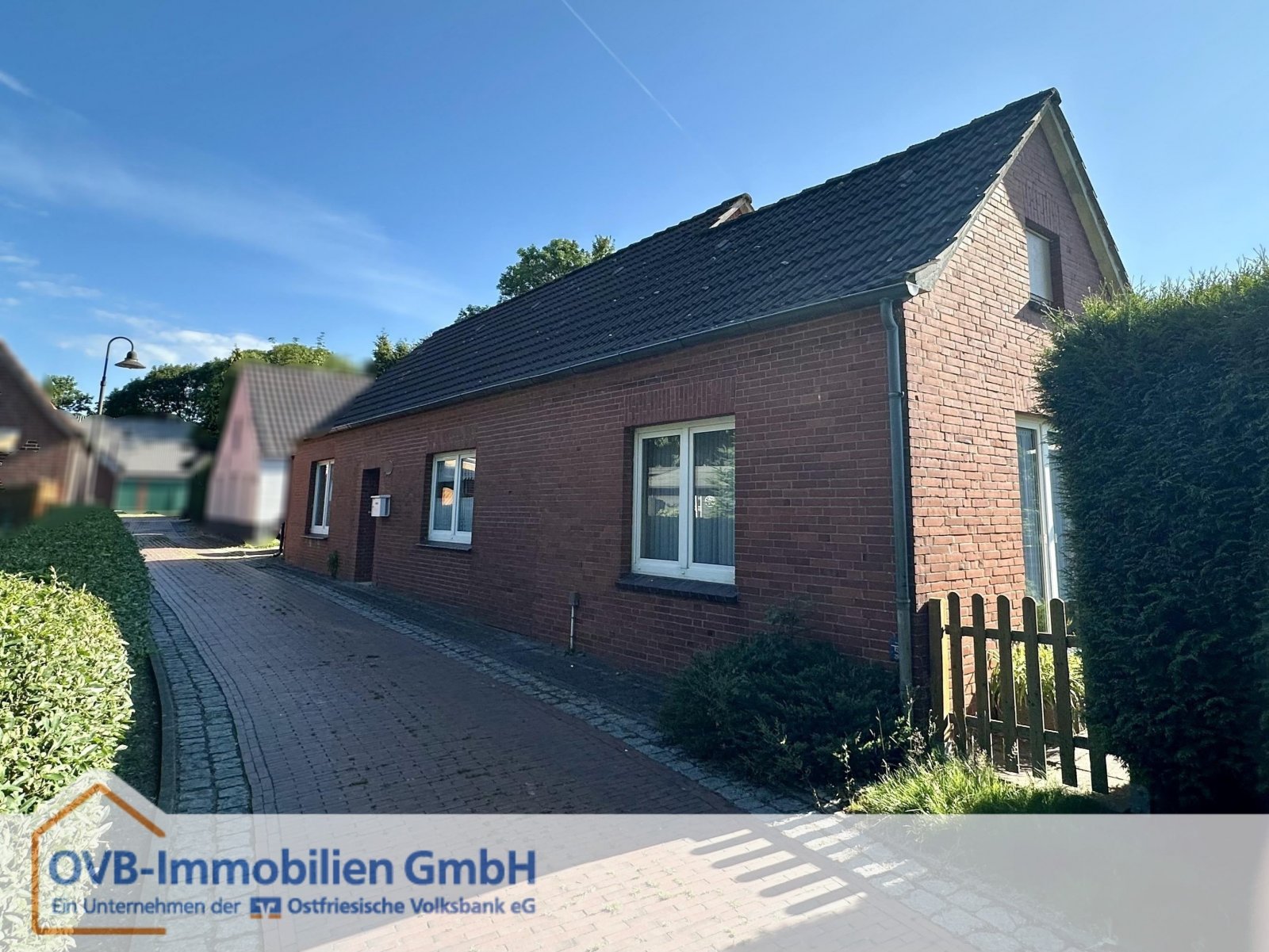 Moormerland: Einfamilienhaus mit Potenzial in verkehrsberuhigter Straße 