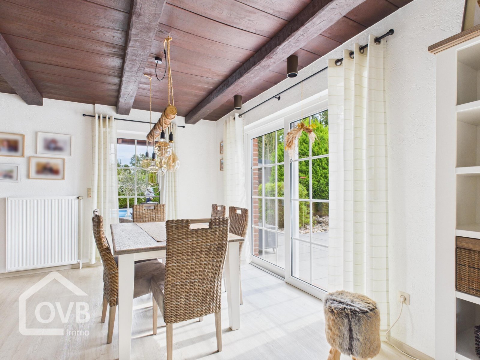 EG Wohnzimmer mit Kamin