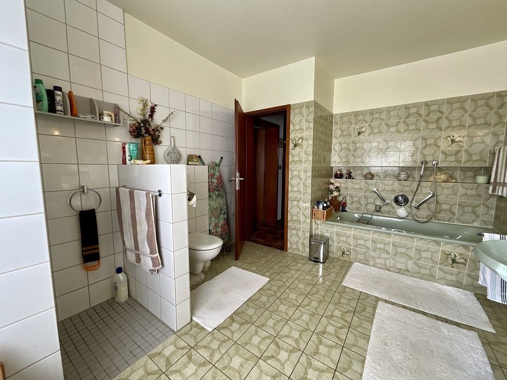 Badezimmer im Erdgeschoss