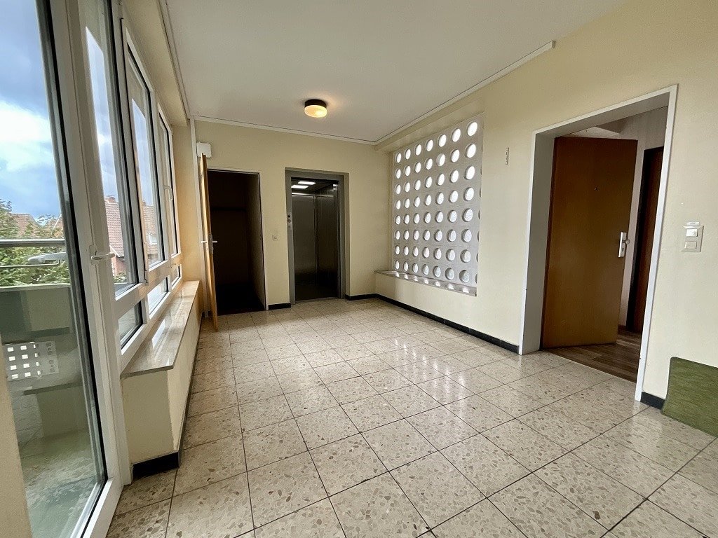 Mit dem Fahrstuhl ins 1. OG