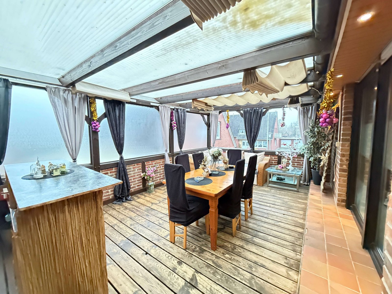 Sommerbalkon überdacht Sommerbalkon überdacht