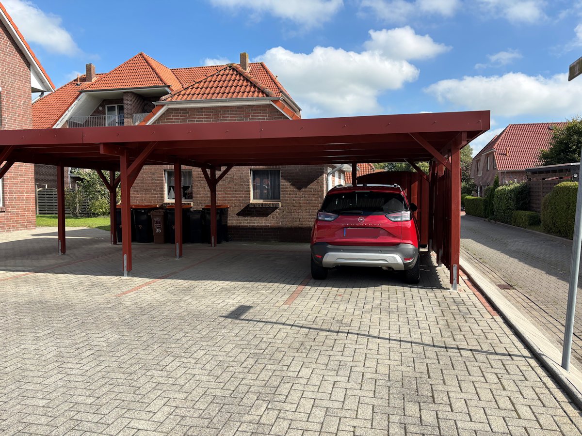 Zugehöriger Carport