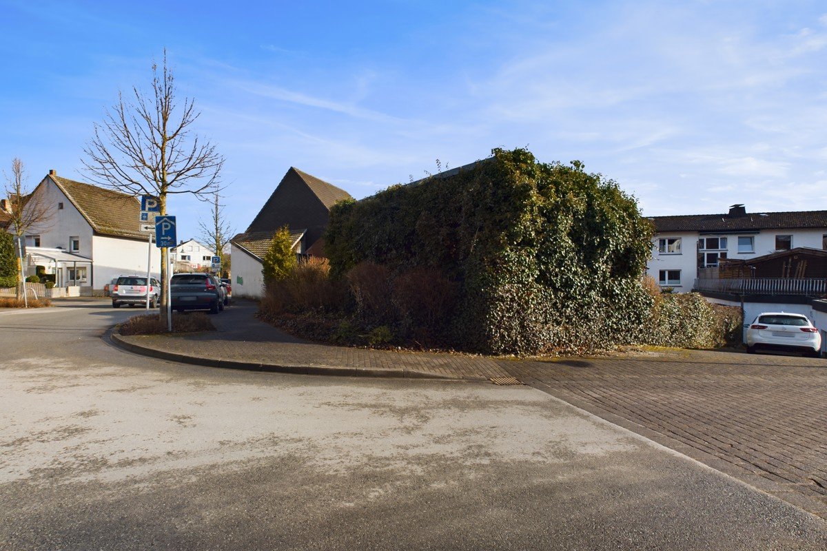 CAM03586G0-PR0042-STILL002 CAM03586G0-PR0042-STILL002