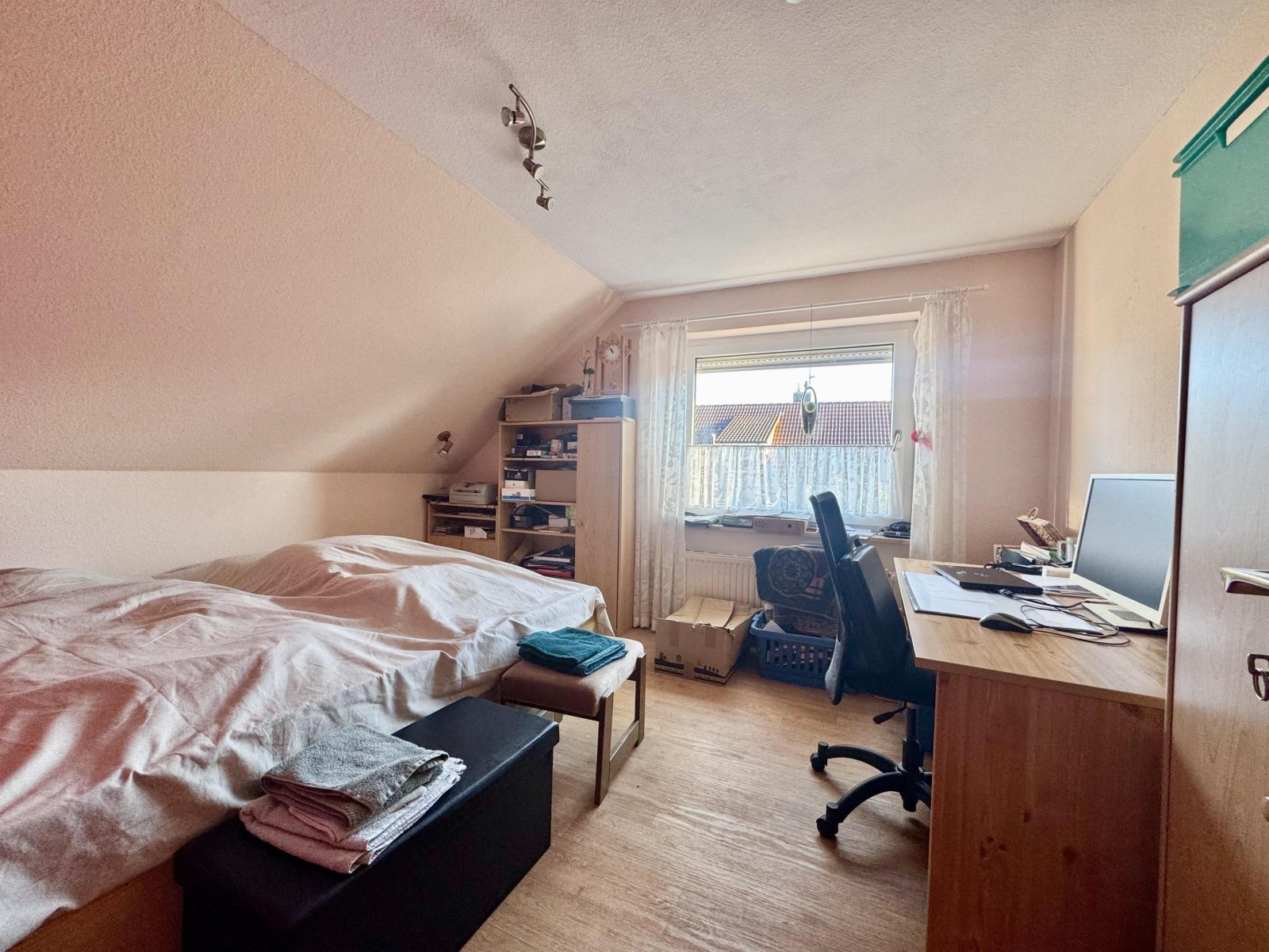 Schlafzimmer III, OG