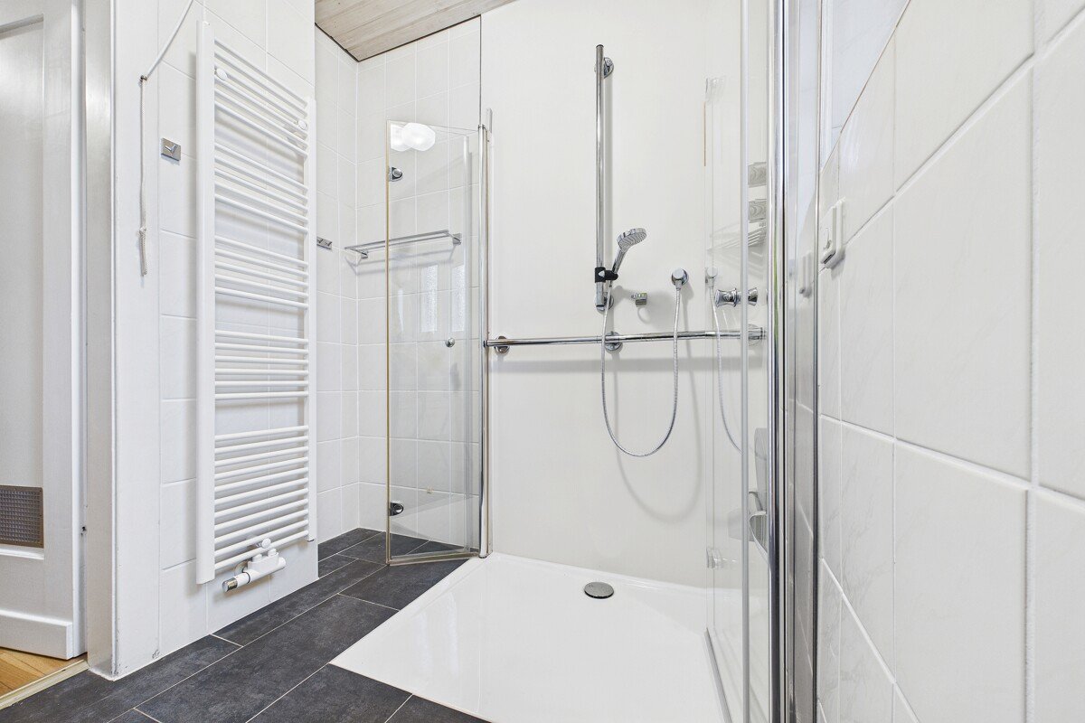 CAM03586G0-PR0063-STILL019