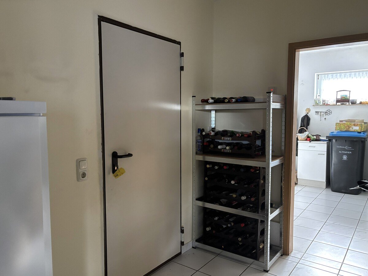 Zugang zur Garage und zum HWR Zugang zur Garage und zum HWR