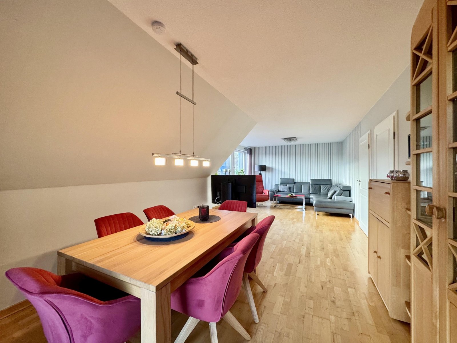 Wohn-/Esszimmer OG Wohn-/Esszimmer OG