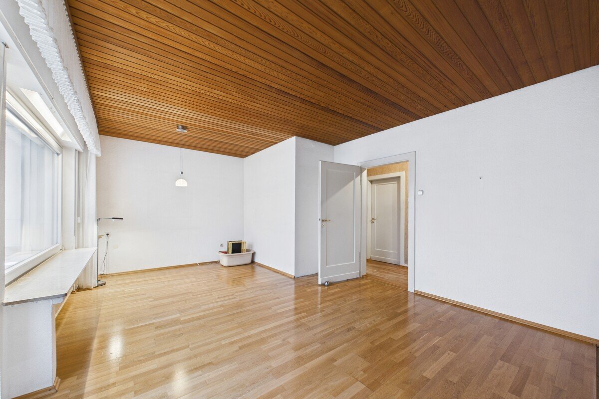 CAM03586G0-PR0063-STILL014