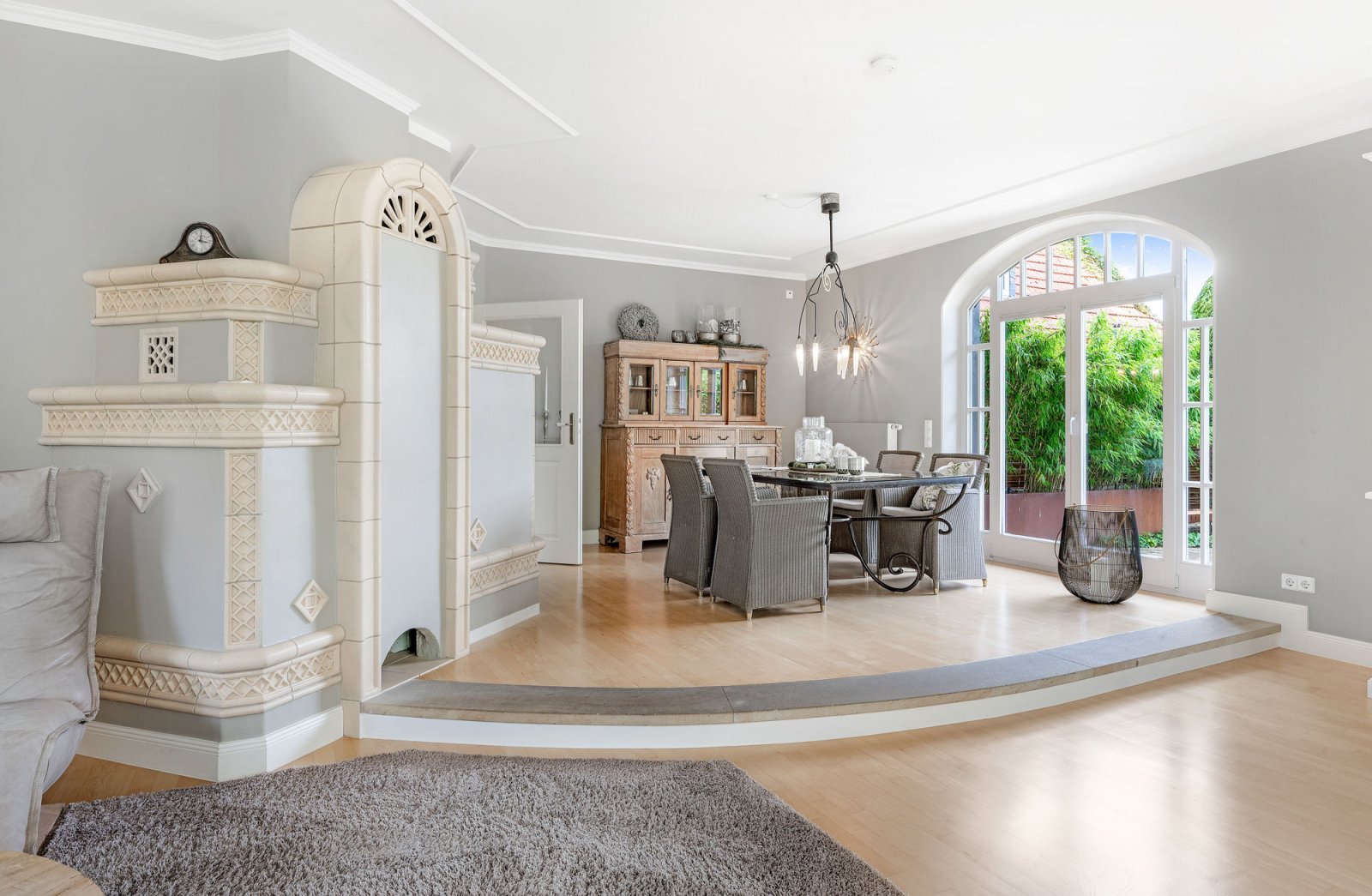 Wohn - / Esszimmer (Wohnhaus 2) Wohn - / Esszimmer (Wohnhaus 2)