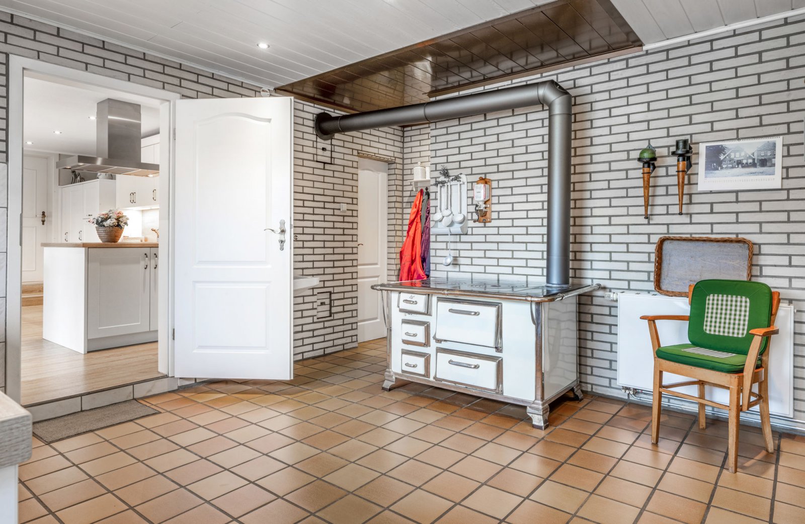 Hauswirtschaftsküche (Ursprungshaus) Hauswirtschaftsküche (Ursprungshaus)