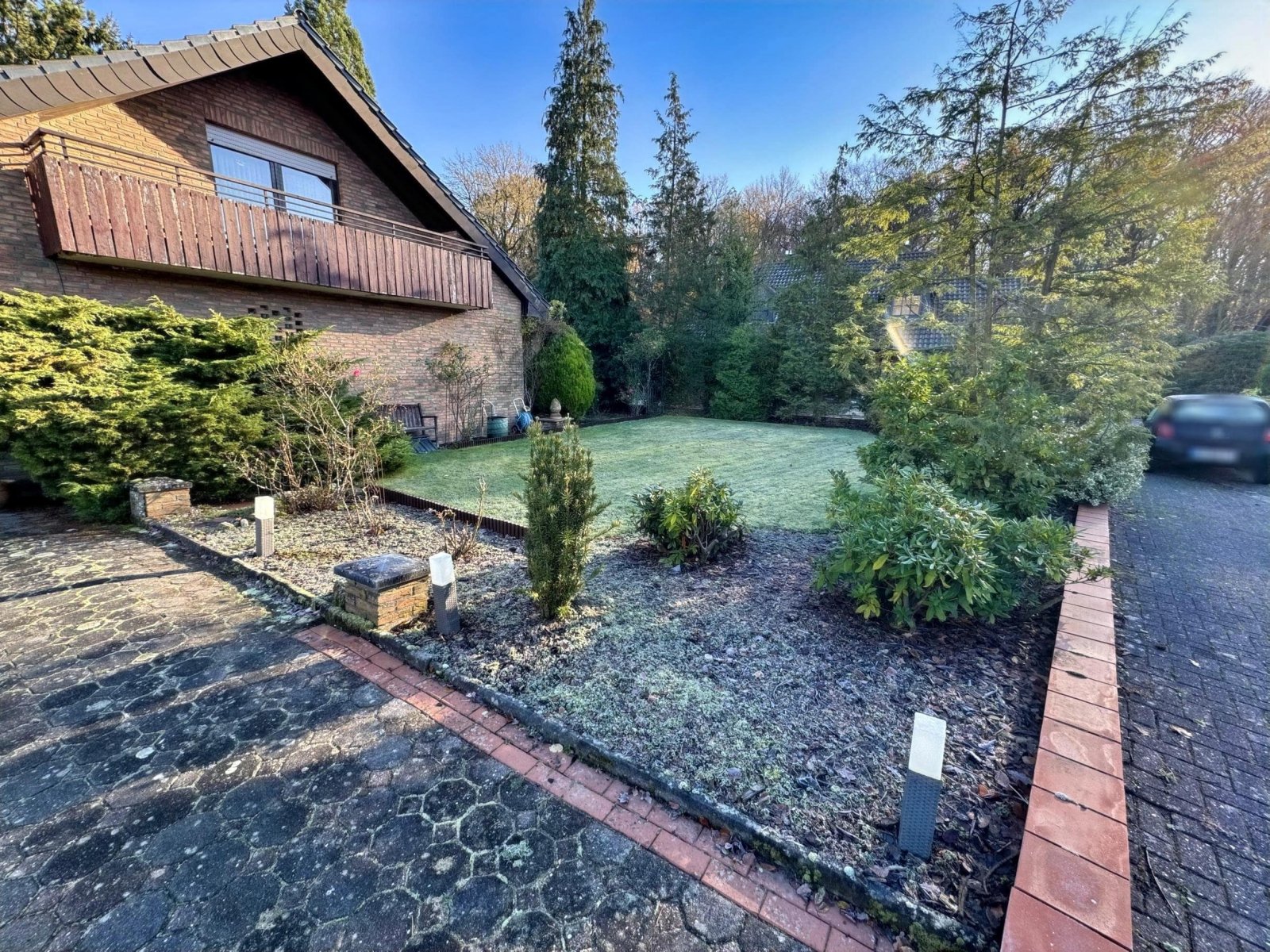 Garten vorne Garten vorne