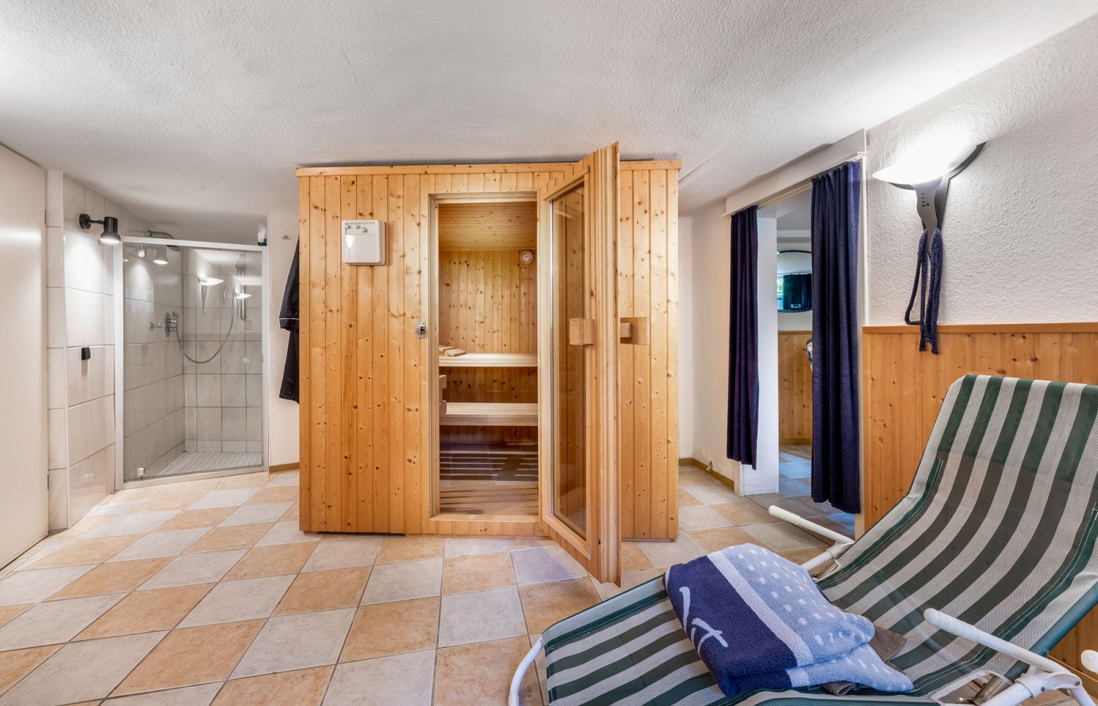 Saunakeller - größeres Gebäude