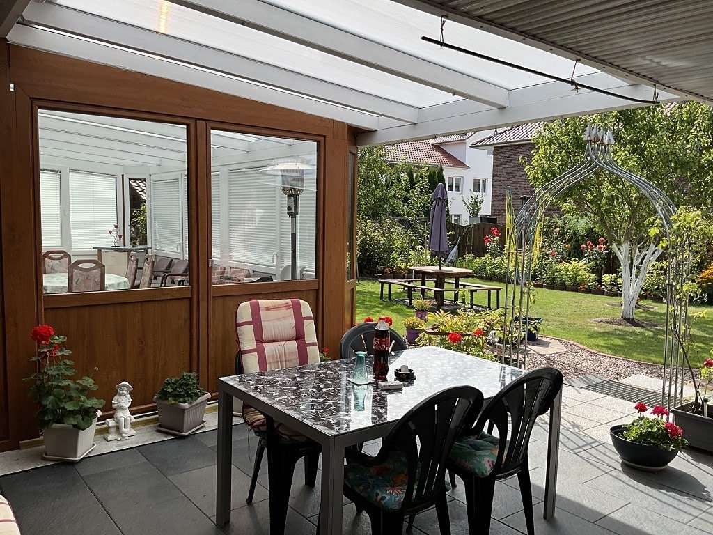 überdachte Terrasse