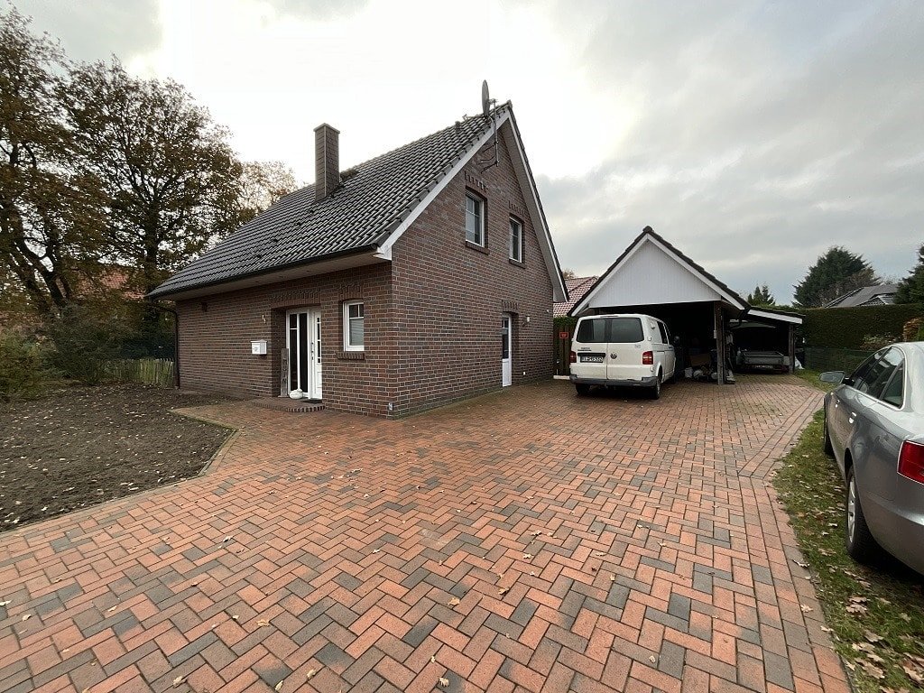 Straßenansicht Straßenansicht