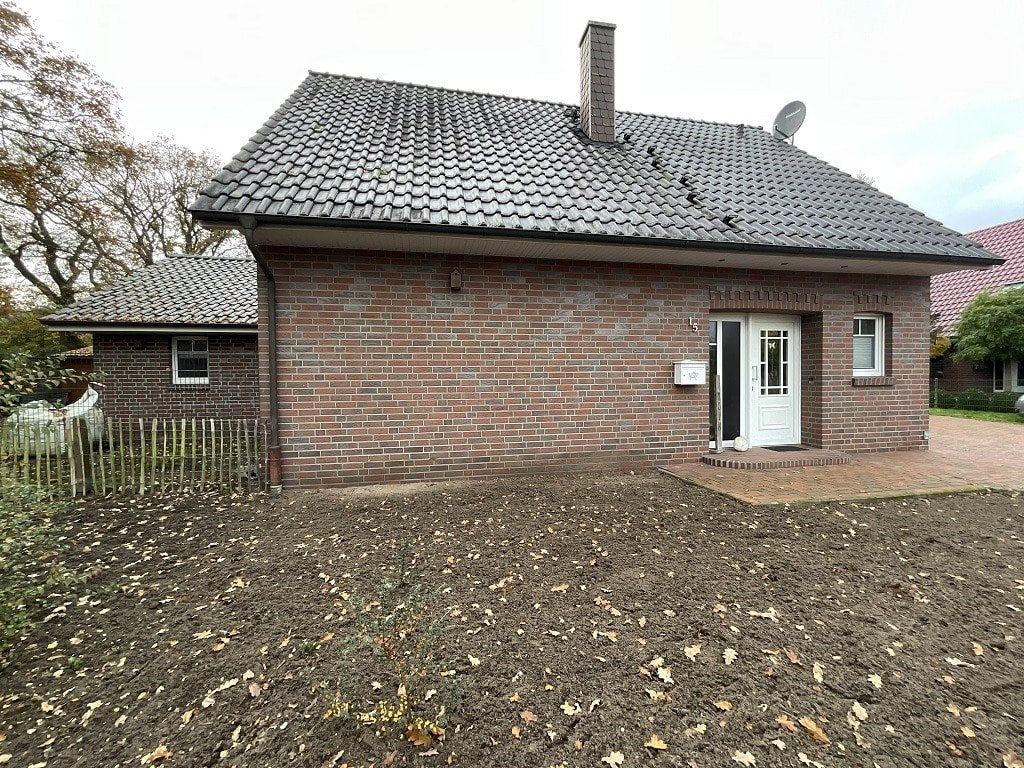 Straßenansicht Straßenansicht