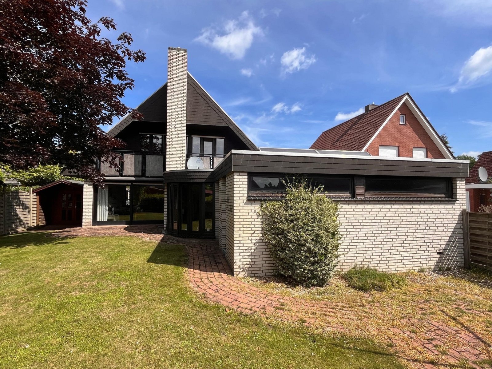 Rückwärtige Ansicht