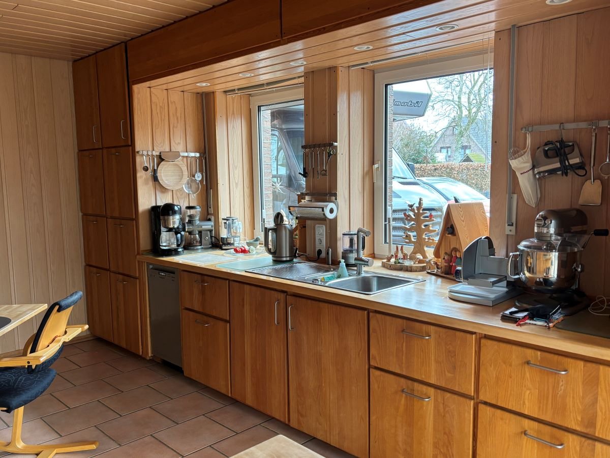 Massive Einbauküche 