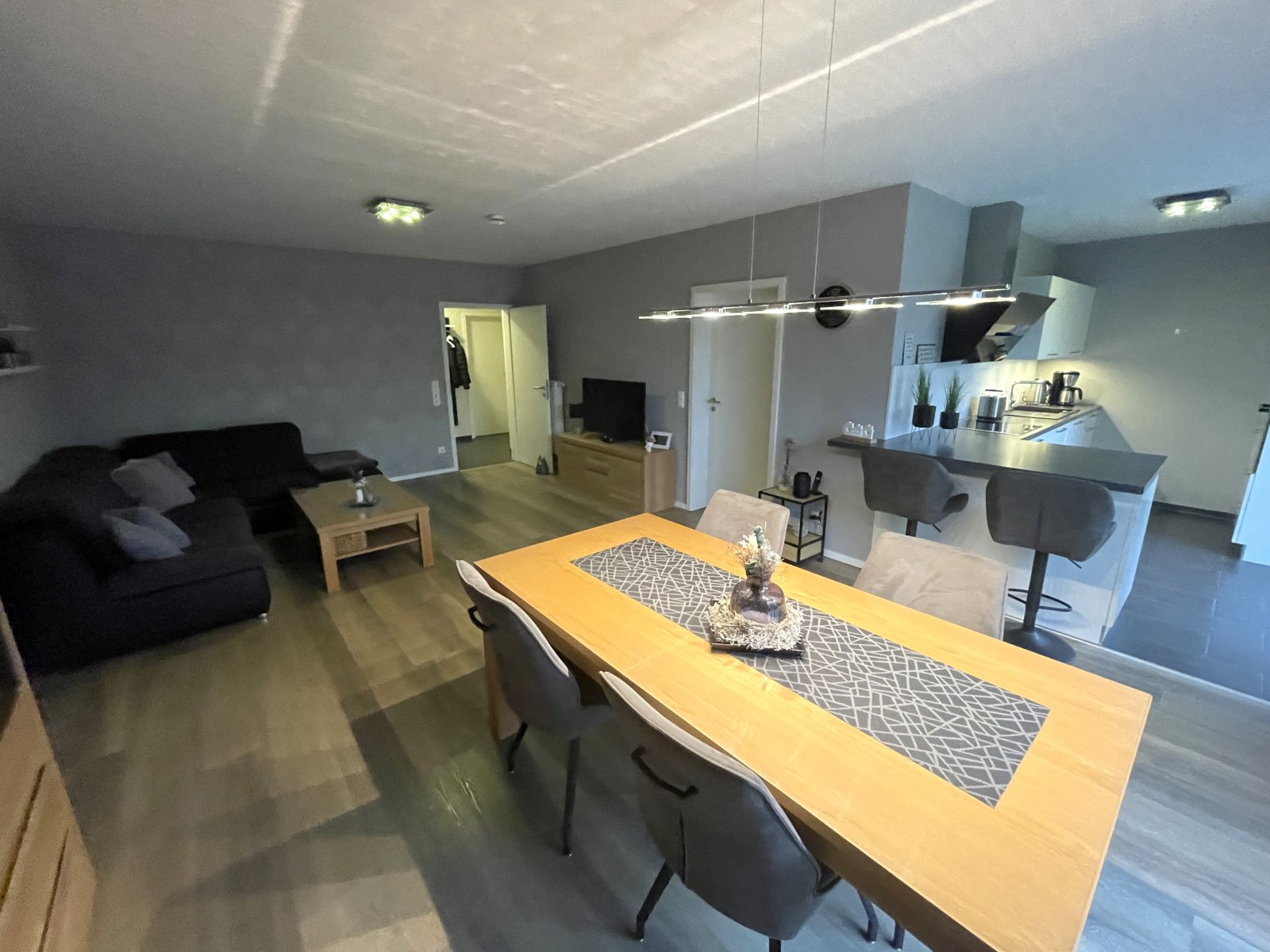 Wohn-Ess-Bereich Bild 3