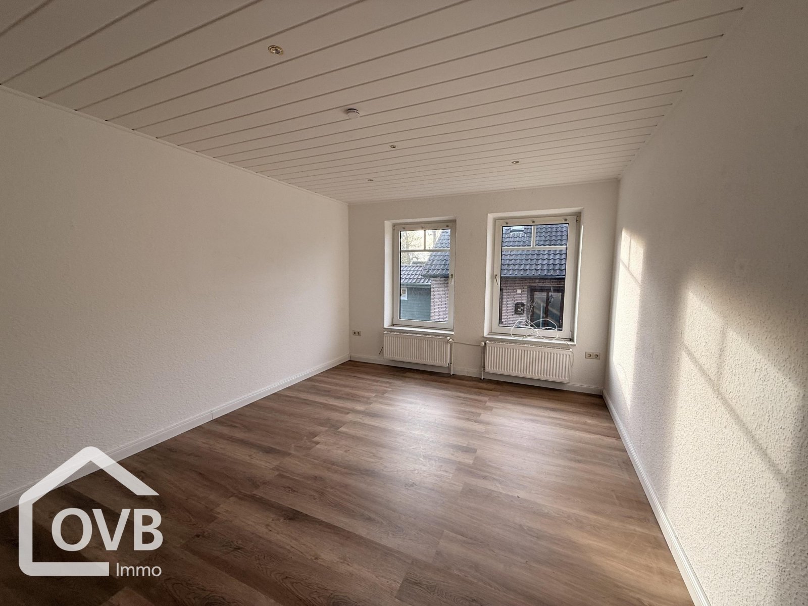 WHG (Mitte, hinten) Zimmer