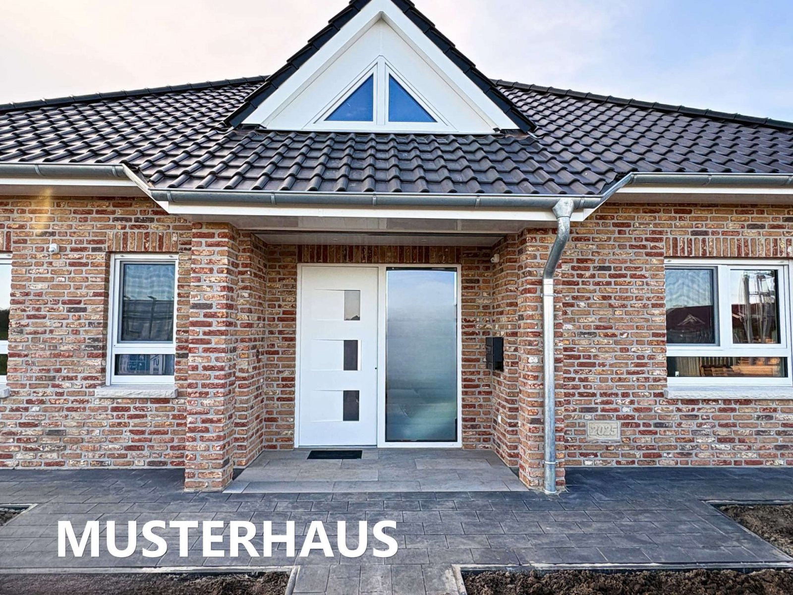 Überdachter Eingangsbereich