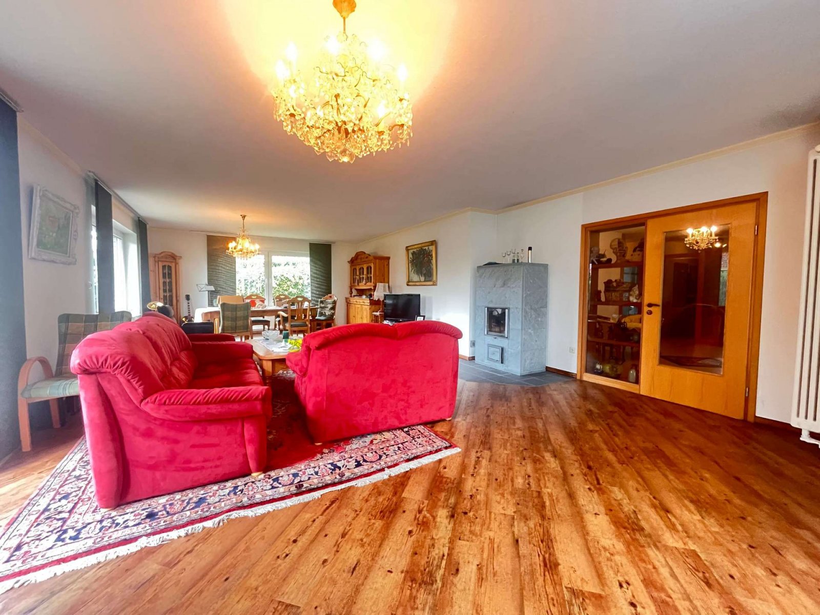 Wohnzimmer mit Specksteinofen