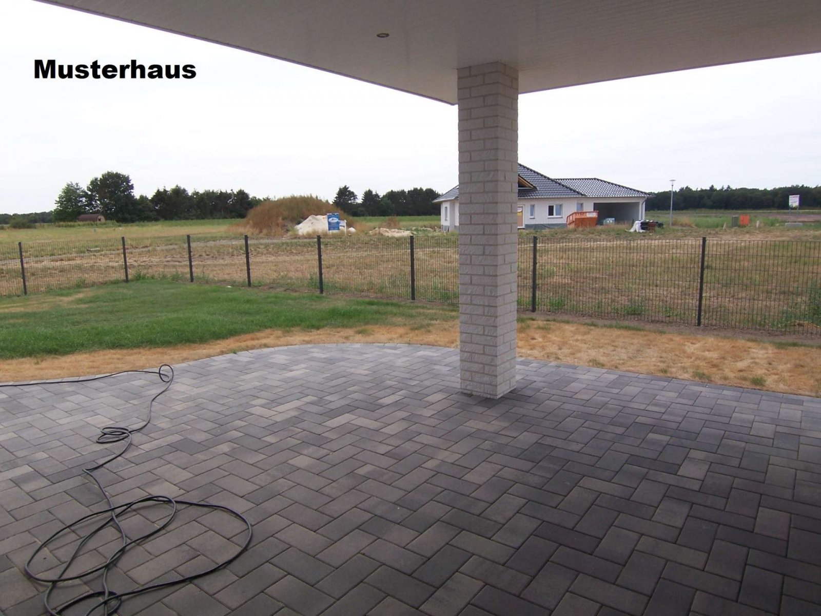 Überdachte Terrasse