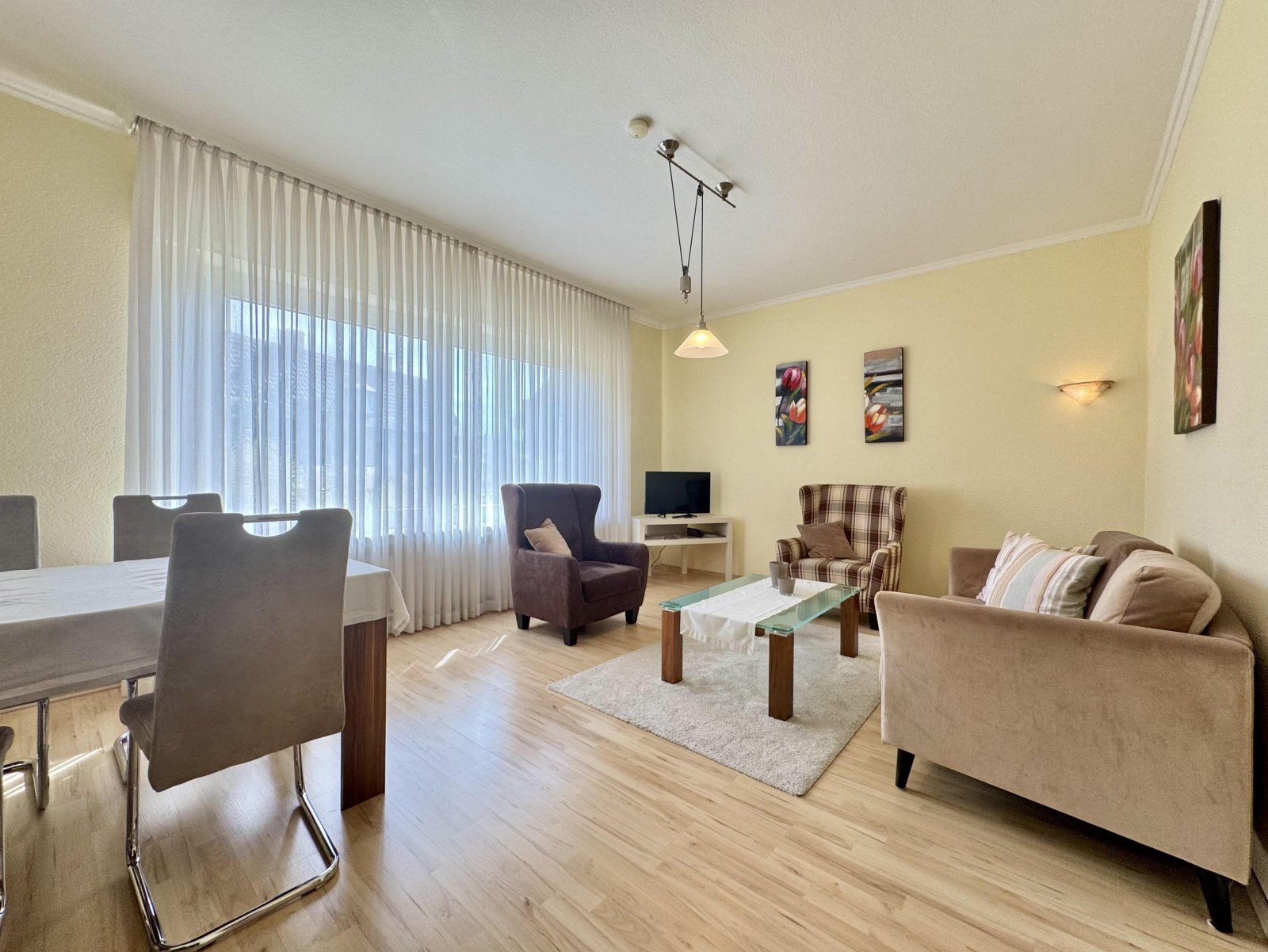 Einliegerwohnung Wohnzimmer