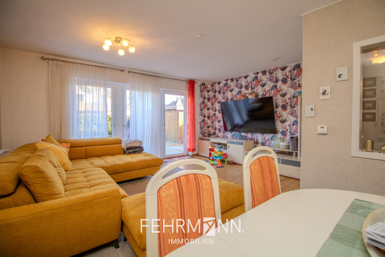 Wohn- und Esszimmer-02