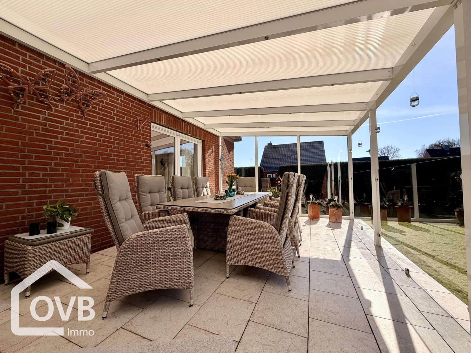 Terrasse, überdacht - hinteres Haus