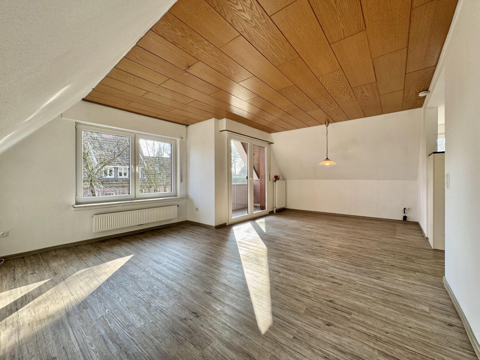 Wohn- und Esszimmer OG-Whg