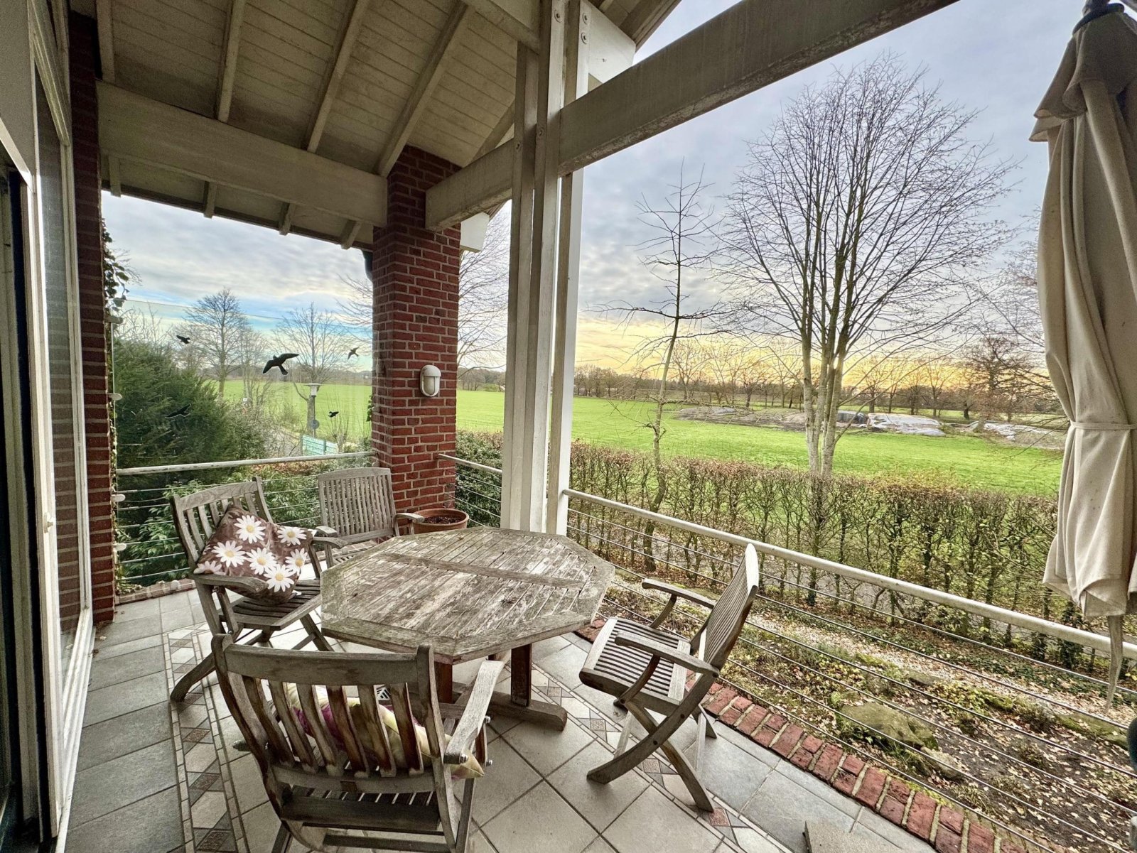 überdachte Terrasse