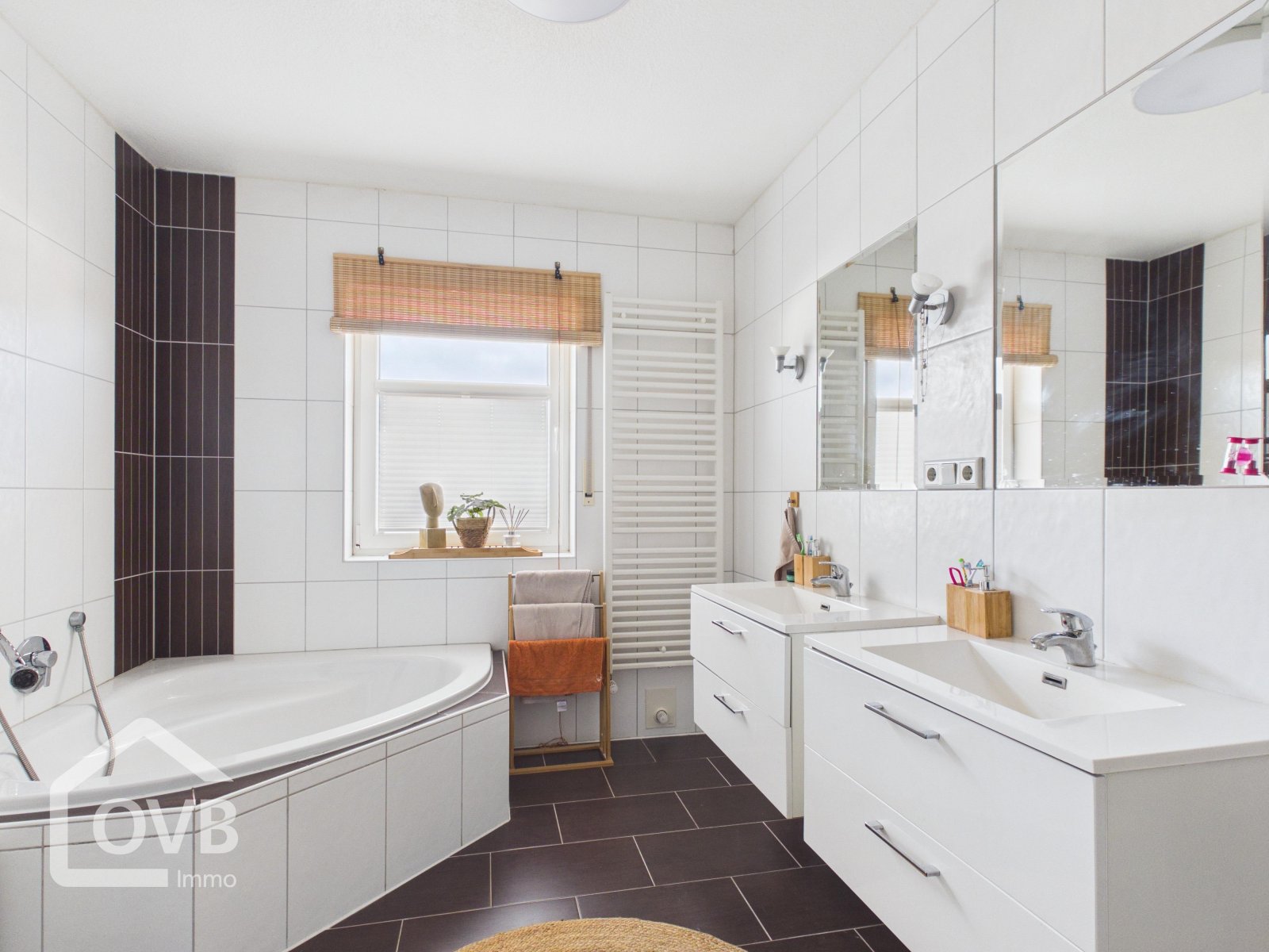 Dusch-/ Wannenbad DG