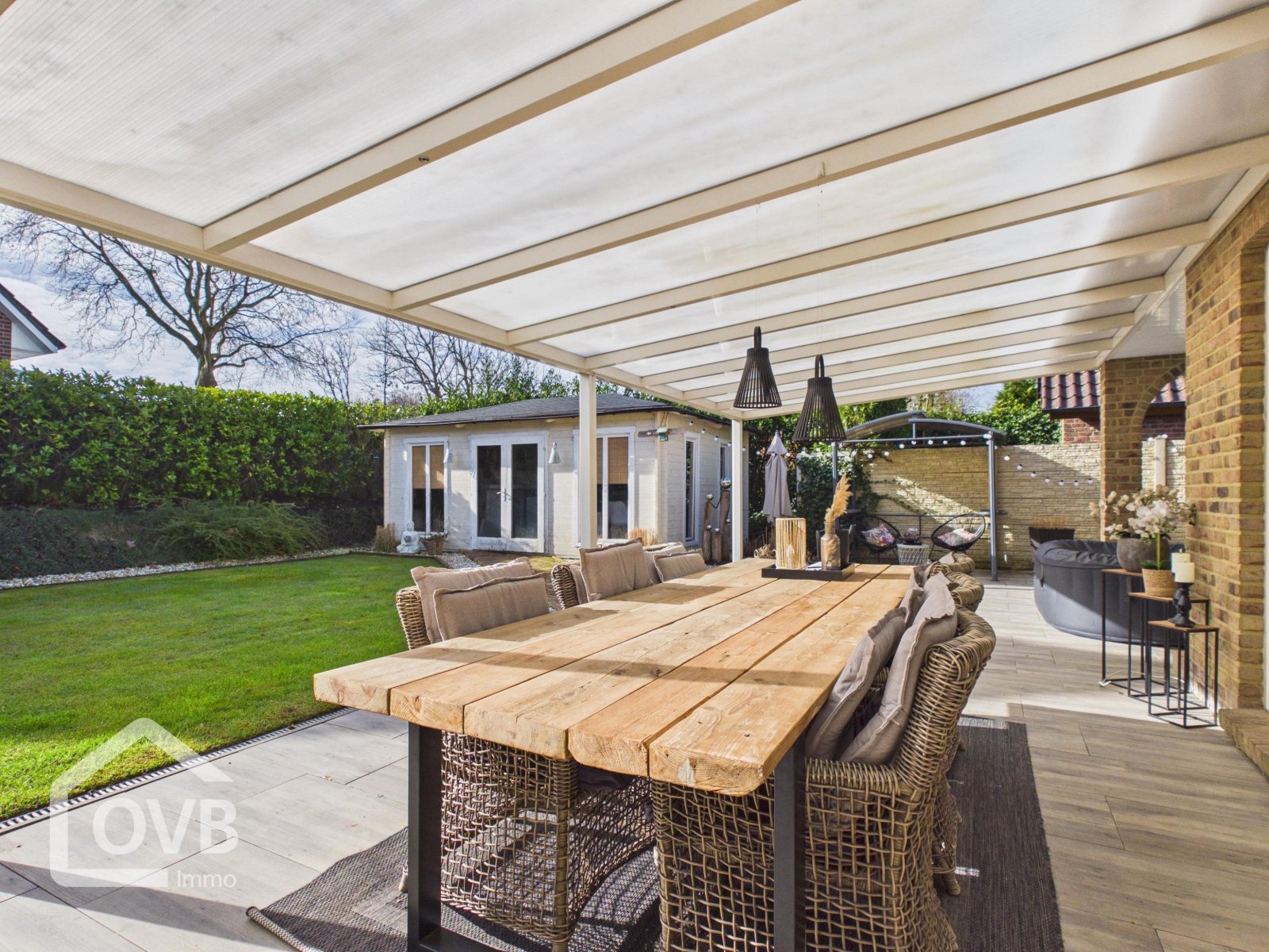 Terrasse, überdacht