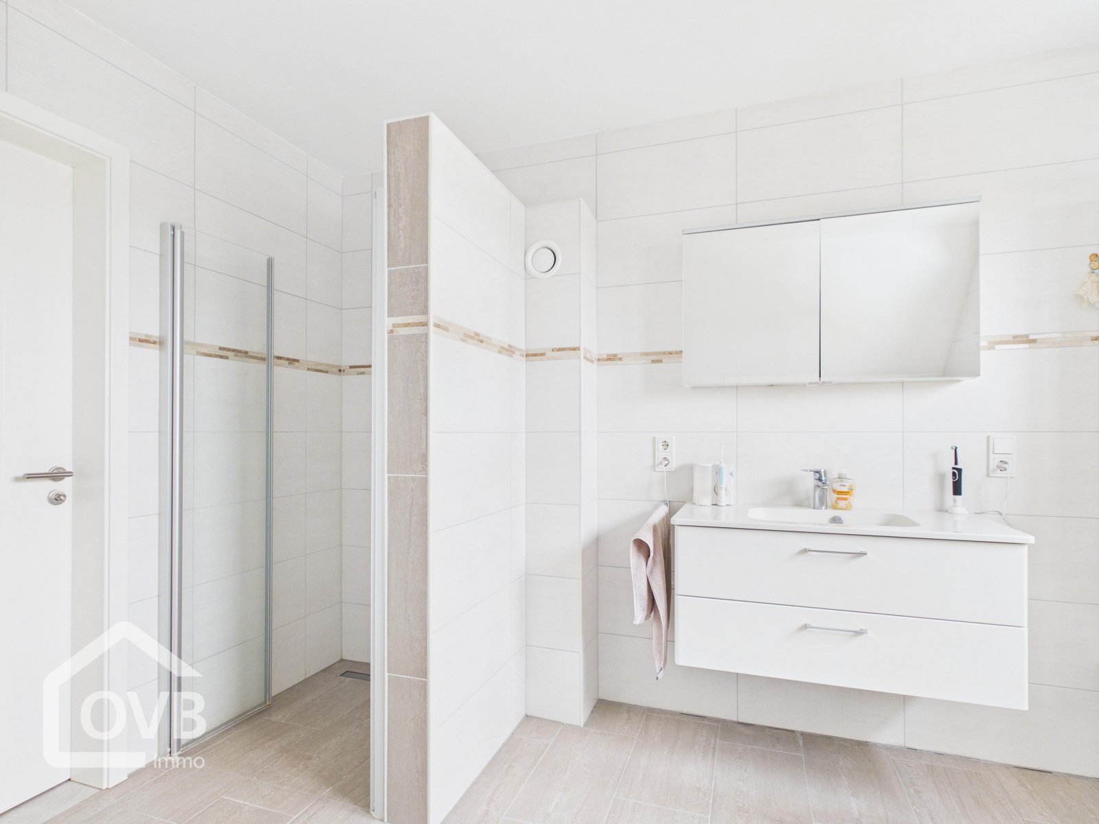 Dusch-/ Wannenbad DG