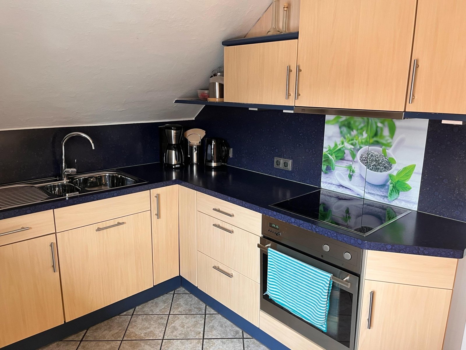 Küche im Dachgeschoss