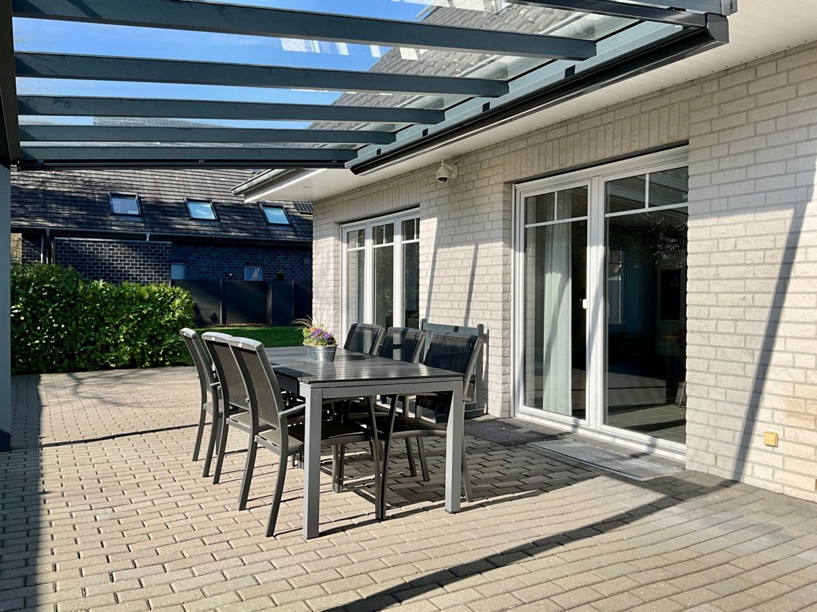 überdachte Terrasse