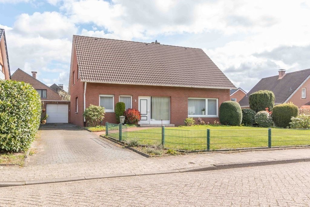 Nordhorn: Großzügiges Zuhause in schöner Lage 