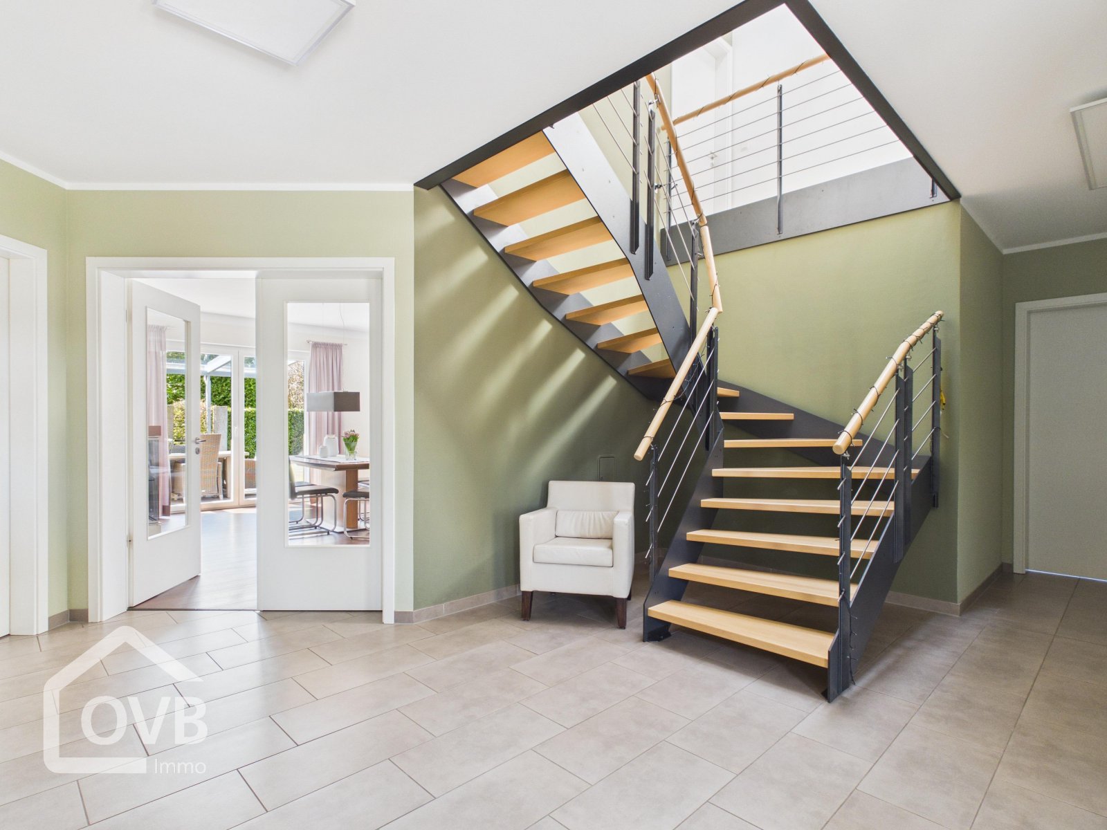 EG: Flur/Treppenaufgang