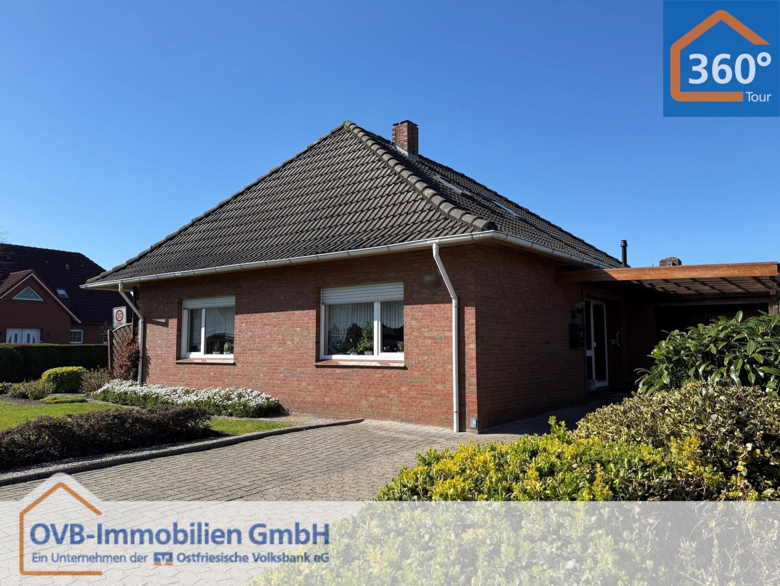 Moormerland: Bungalow mit Carport und Garage in Moormerland 