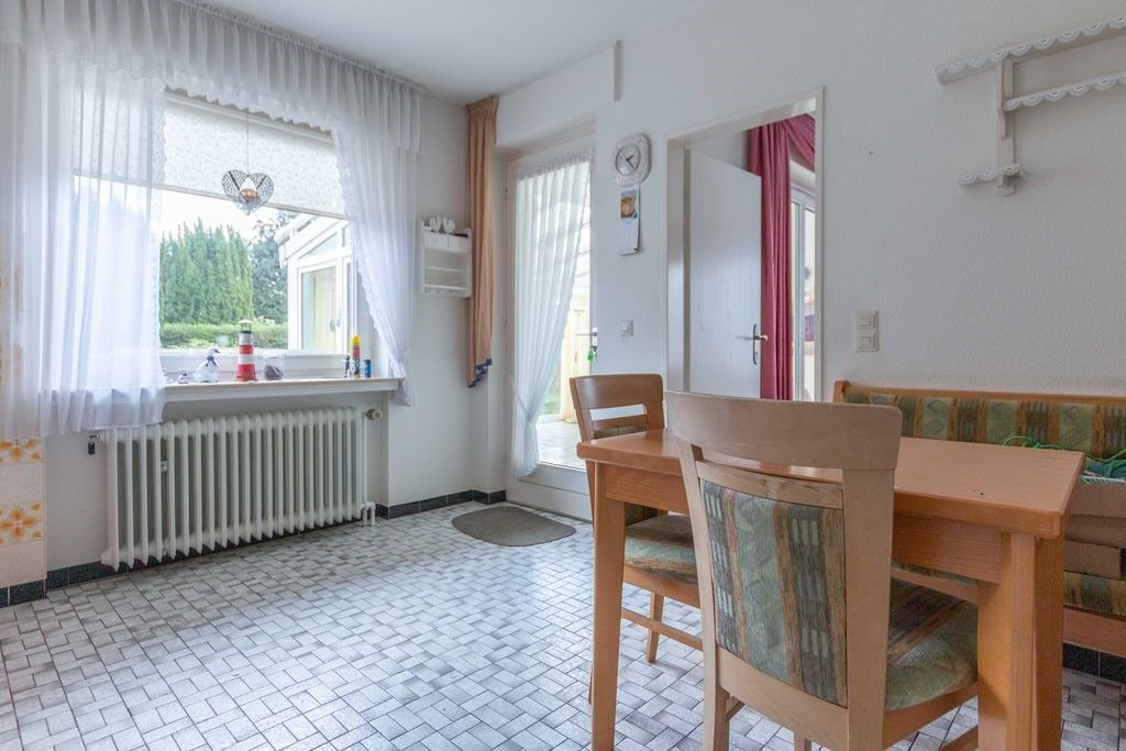 Küche mit Essbereich